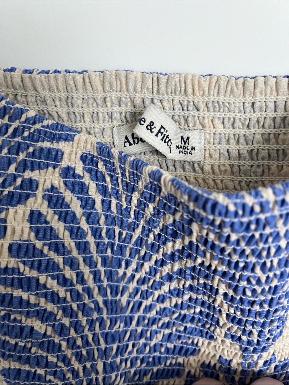 Abercrombie Dipped Waist Midi in Blue Print | size medium | like new - Picture 3 of 3